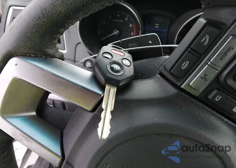 2017 Subaru Outback 2.5I Premium из США, поврежденный, VIN 4S4BSACC1H3423500